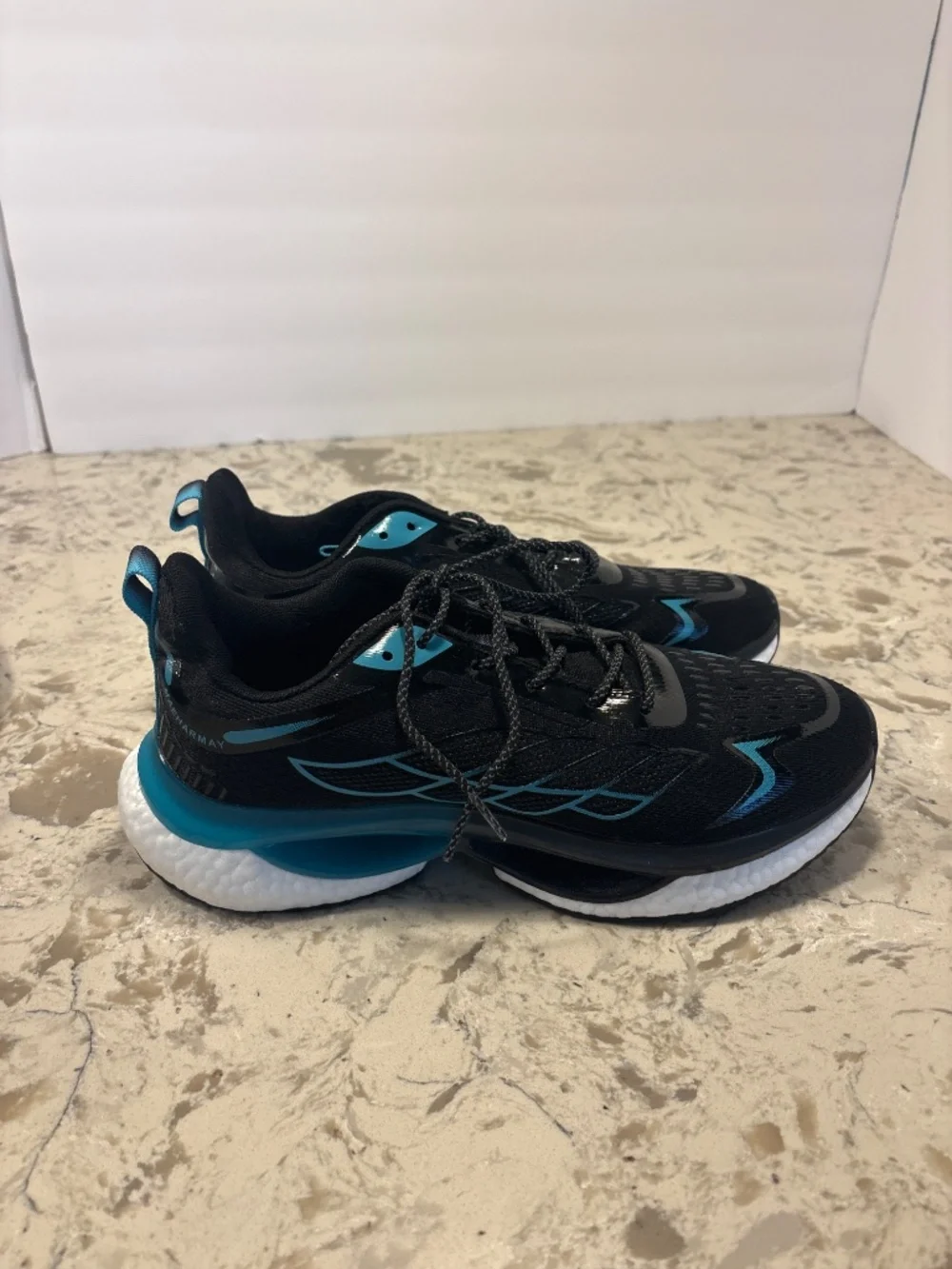 Maeharmay Armadillo Sneakers Women’s 42 Two Pairs